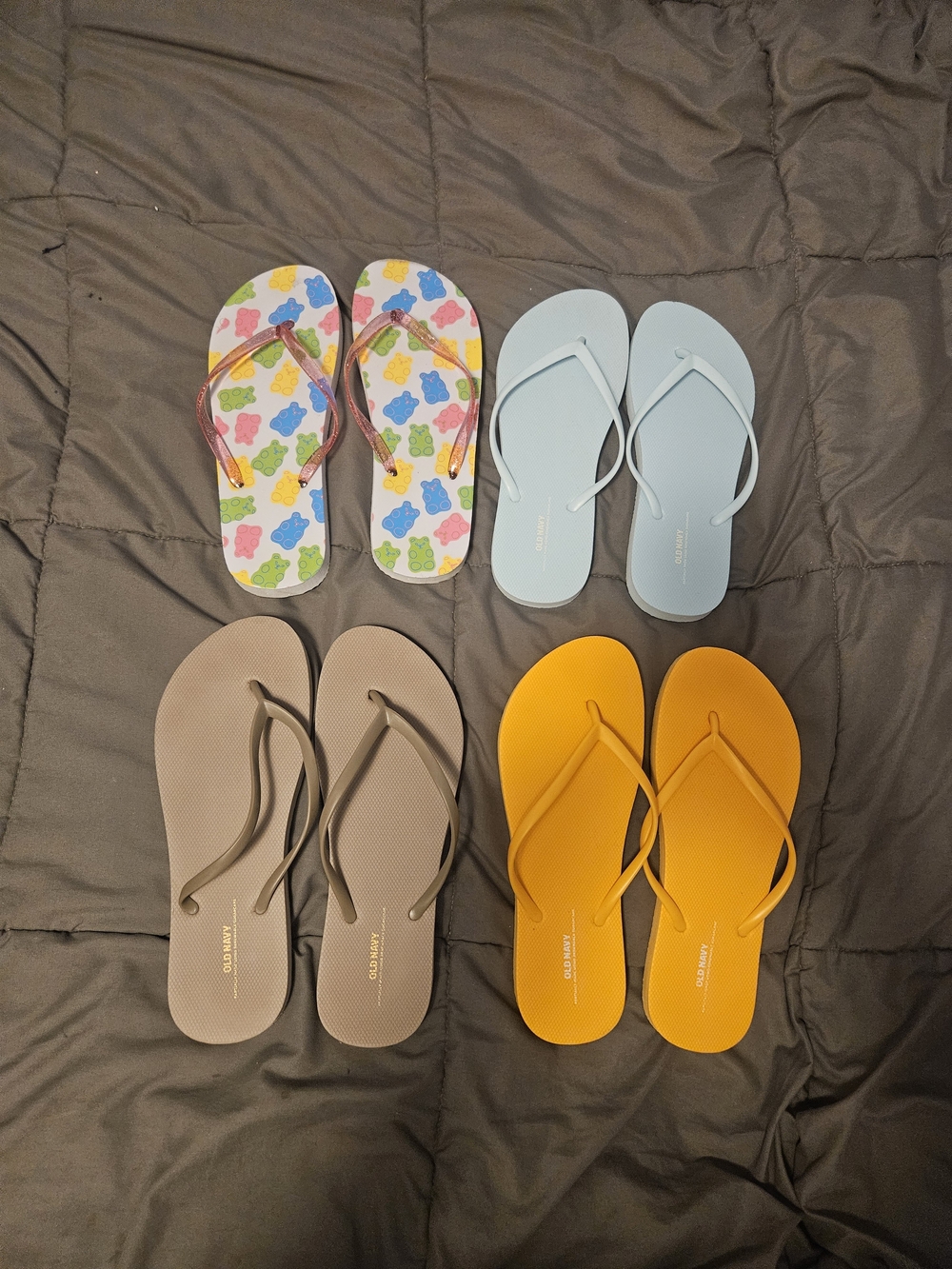 Colorful & Solid Flip Flop Lot - 4 Pair
